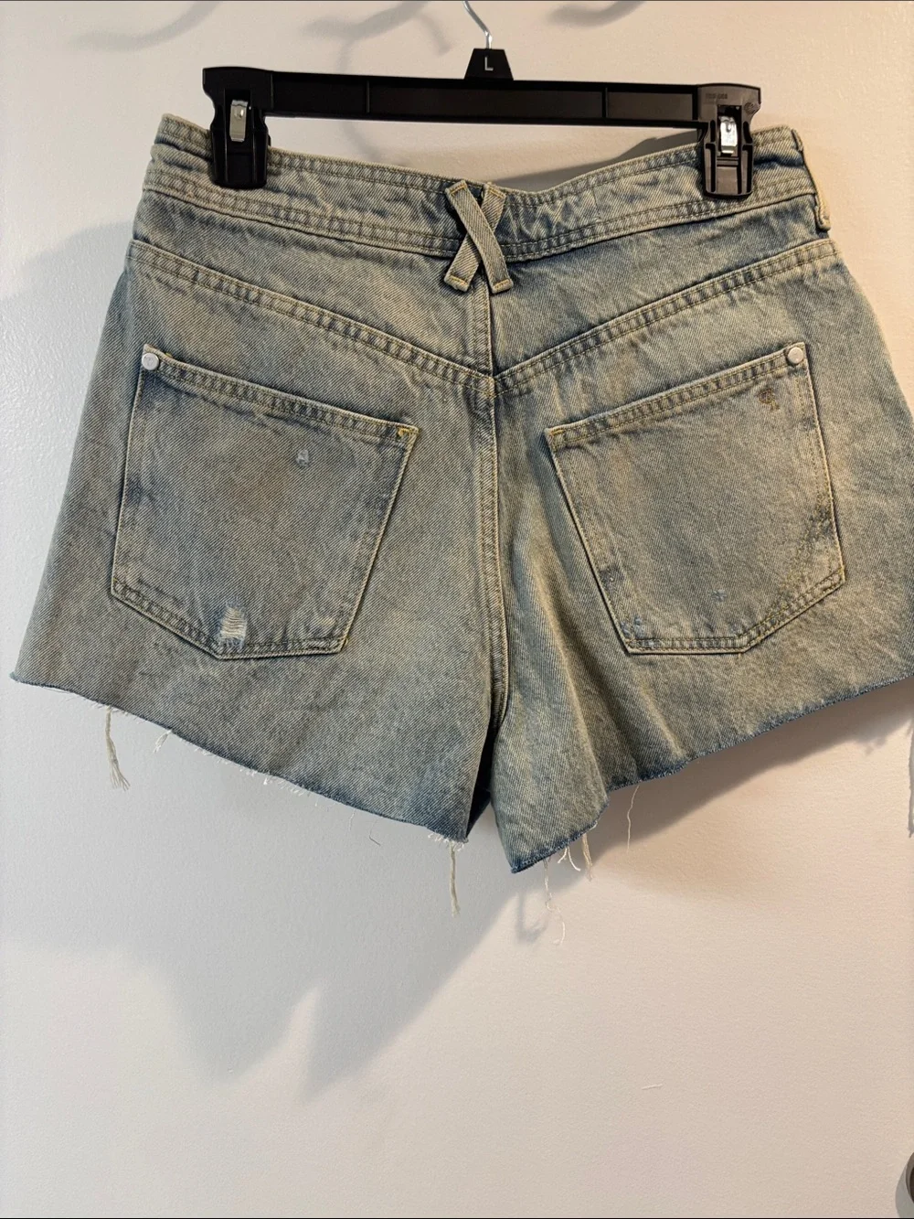 Pilcro Anthropologie Women’s Light Blue Distressed Jeans Denim Shorts